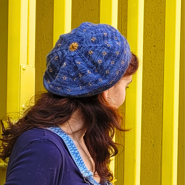 Patron Tricot - Le Béret Fleurettes